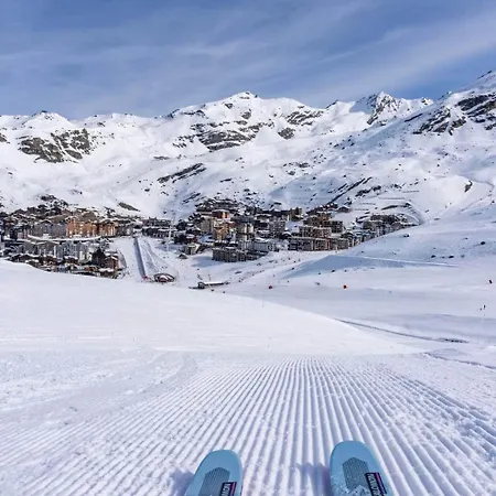 Appartement Skis Aux Pieds - 9 Personnes - *